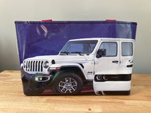 Load image into Gallery viewer, Front of Jeep bag
